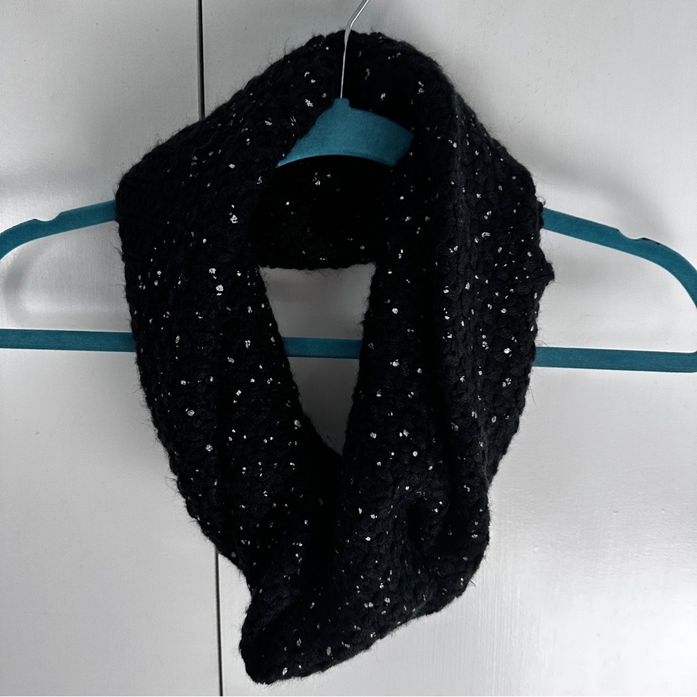 Fabletics Black Infinity Scarf Cozy Knit Wrap